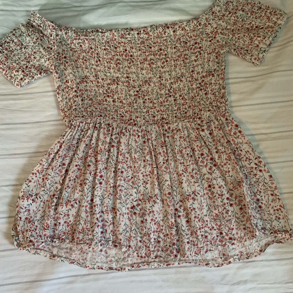 Old Navy off the shoulder blouse